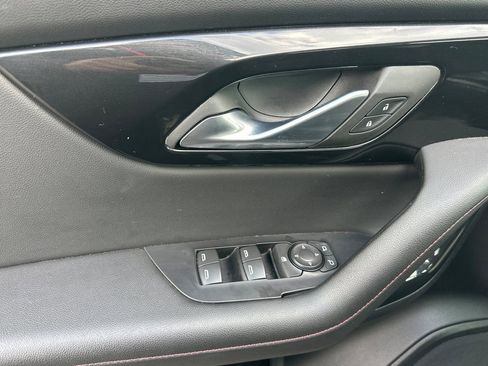 Used 2025 Chevrolet Blazer RS image 12