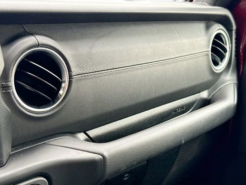 Used 2021 Jeep Wrangler Unlimited Sahara w/ Cold Weather Group image 22