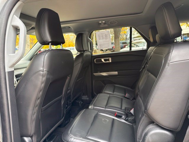 Certified 2024 Ford Explorer XLT w/ Equipment Group 202A AWD/4WD image 14