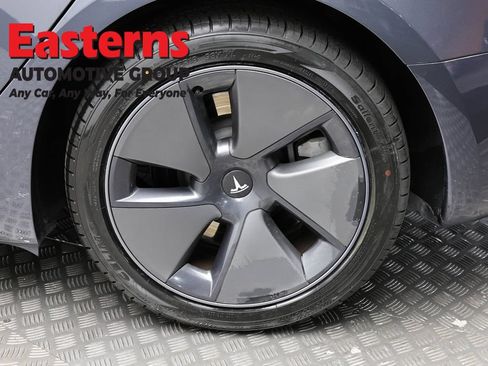 Used 2023 Tesla Model 3 Standard Range RWD image 8