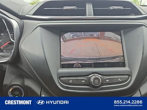 Used 2022 Chevrolet TrailBlazer LT FWD image 9