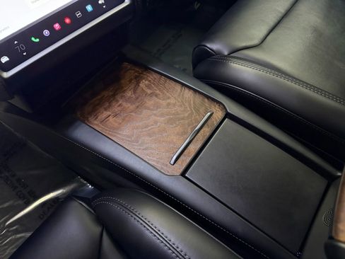 Used 2019 Tesla Model S Standard Range image 29