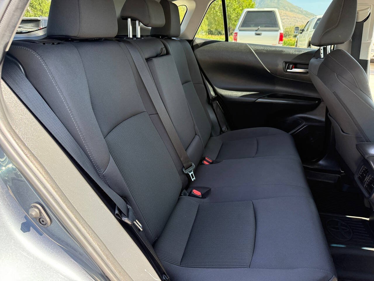 Used 2024 Toyota Venza LE AWD/4WD image 19