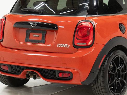 Used 2019 MINI Cooper S image 13