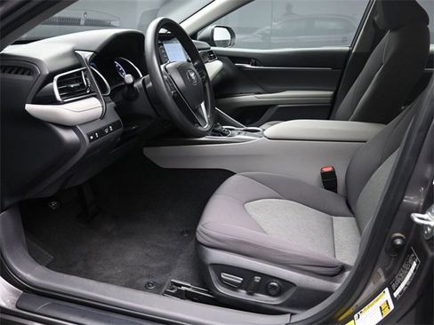 Used 2024 Toyota Camry LE image 17