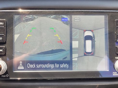 Used 2024 Nissan Kicks SR image 9