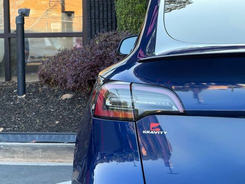 Used 2020 Tesla Model Y Long Range AWD/4WD image 15