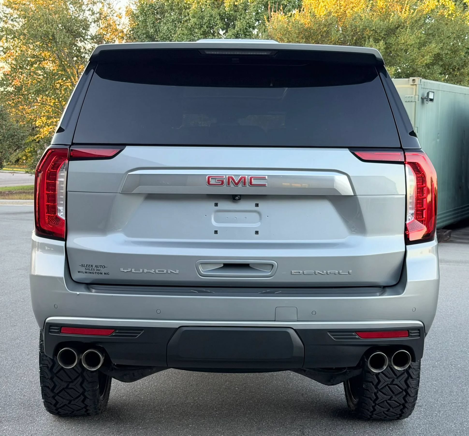Used 2023 GMC Yukon Denali AWD/4WD image 4