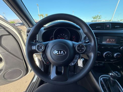Used 2015 Kia Soul image 19