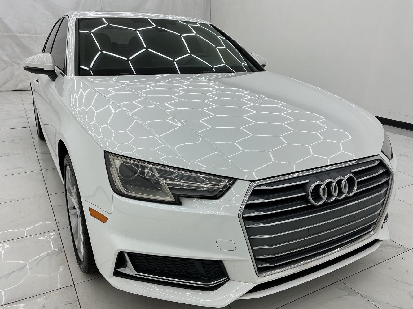 Used 2019 Audi A4 2.0T Premium w/ Convenience Package FWD image 3