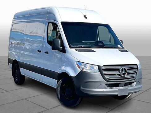 New 2025 Mercedes-Benz Sprinter 2500 image 2