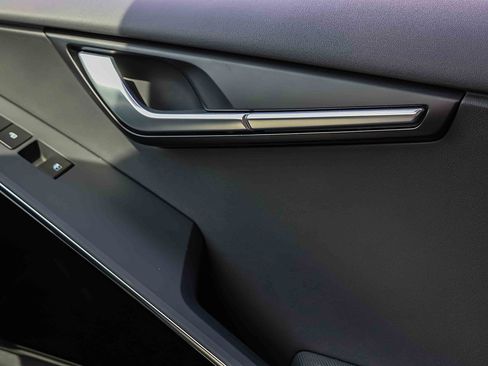 Certified 2024 Kia Niro Wave image 15