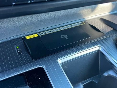 Used 2023 Toyota Sienna XSE image 29