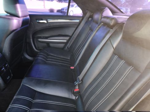 Used 2017 Chrysler 300 S image 18