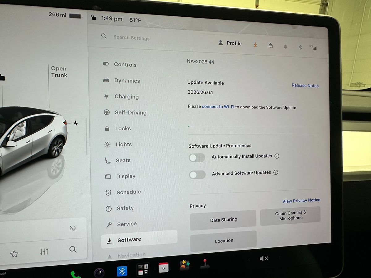 Used 2023 Tesla Model Y AWD image 38