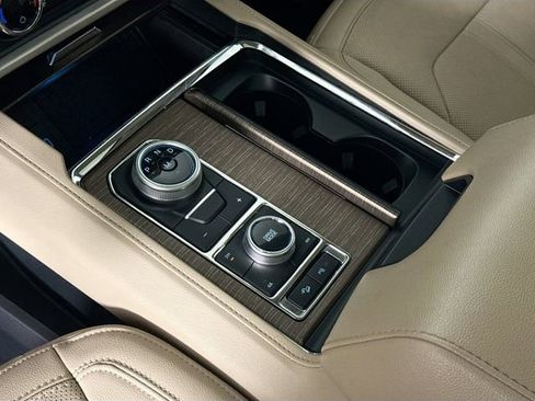 Used 2024 Ford Expedition Max Limited image 37
