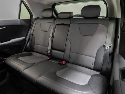 Used 2023 Kia Niro EX FWD image 27