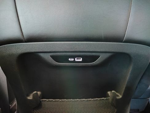 Used 2025 Chrysler Pacifica Select FWD image 26