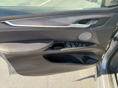 Used 2018 BMW X5 xDrive50i image 12