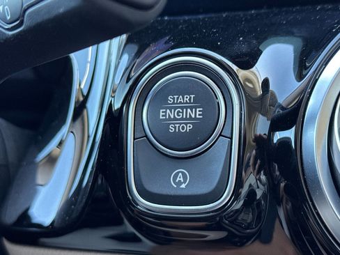 Certified 2024 Mercedes-Benz GLA 250 image 33