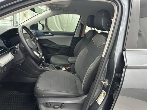 Used 2024 Volkswagen Taos SE FWD image 21