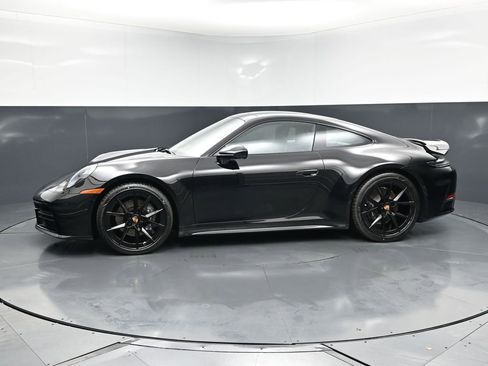 New 2026 Porsche 911 Carrera RWD image 2