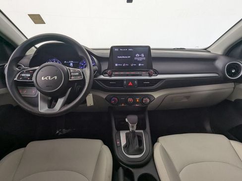 Used 2023 Kia Forte LXS w/ LXS Technology Package FWD image 13