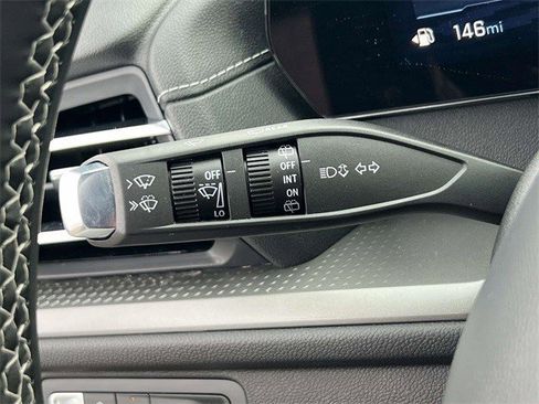 Certified 2025 Chevrolet Traverse LT w/ Sun and Wheel Package image 28