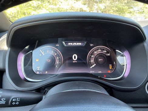 Used 2025 RAM 1500 Big Horn image 29