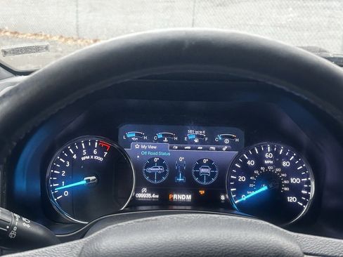 Used 2019 Ford Expedition XLT w/ Equipment Group 202A image 11