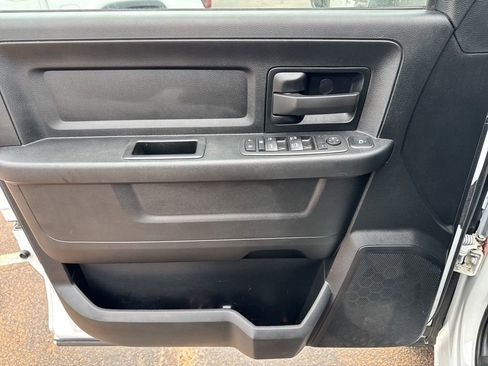 Used 2024 RAM 3500 Tradesman w/ Chrome Appearance Group AWD/4WD image 31