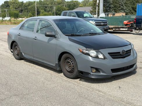 Used 2009 Toyota Corolla XRS FWD image 3