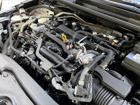 Used 2024 Toyota Corolla SE image 29