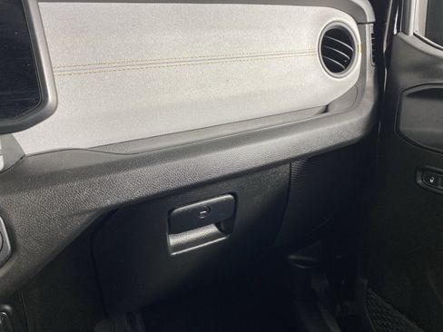 Used 2024 Jeep Wrangler Unlimited AWD/4WD image 30