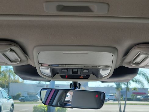 Used 2024 Subaru Forester Premium image 21