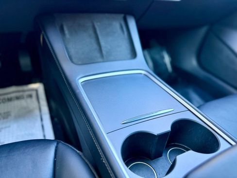 Used 2023 Tesla Model 3 Standard Range image 16