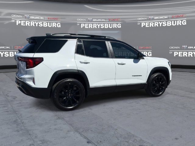 Used 2026 GMC Terrain Elevation w/ Elevation Premium Package FWD image 8