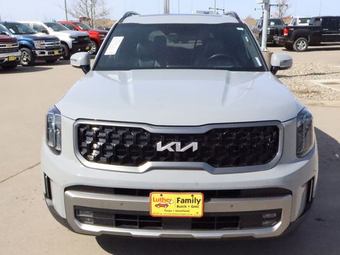 Used 2023 Kia Telluride SX Prestige X-Line AWD/4WD image 2