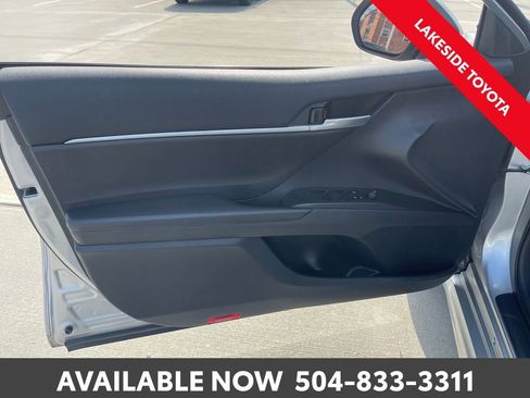 Used 2023 Toyota Camry SE image 20