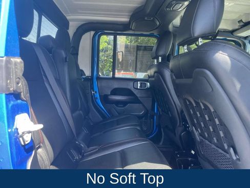 Used 2021 Jeep Gladiator Rubicon AWD/4WD image 19
