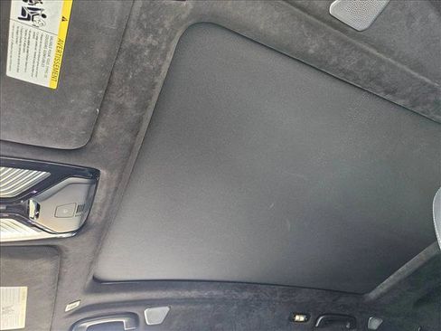 Used 2023 BMW X7 M60i image 15