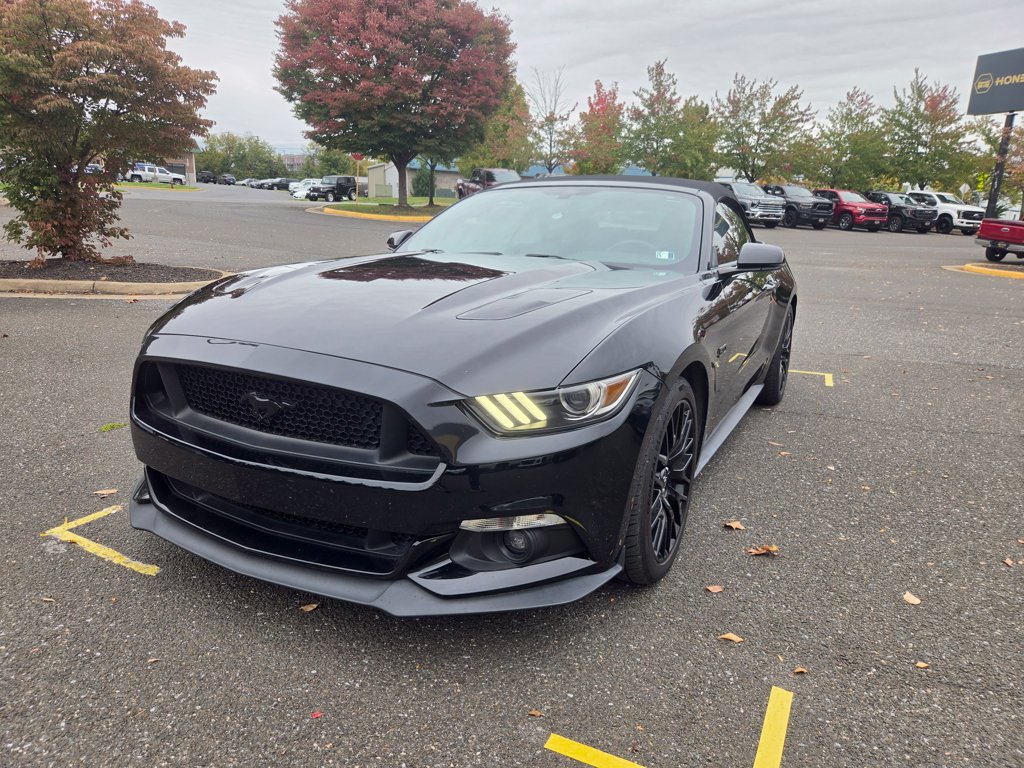 Used 2017 Ford Mustang GT Premium w/ GT Performance Package RWD image 3