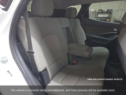 Used 2018 Hyundai Santa Fe Sport FWD image 15