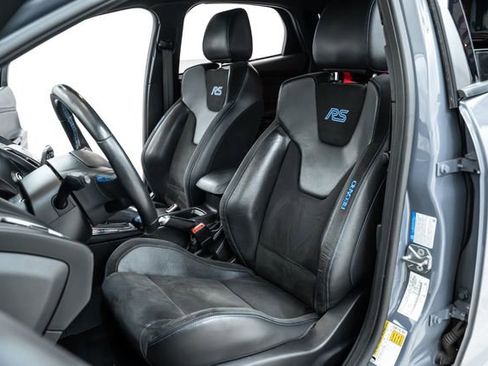 Used 2016 Ford Focus RS image 18
