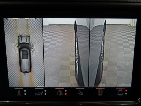 Used 2023 GMC Yukon Denali Ultimate image 21