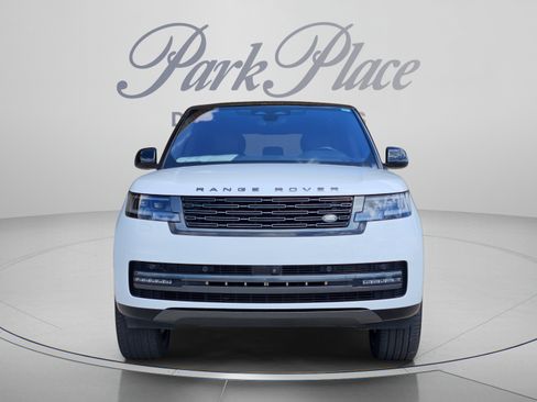 Used 2023 Land Rover Range Rover Long Wheelbase SE AWD/4WD image 9