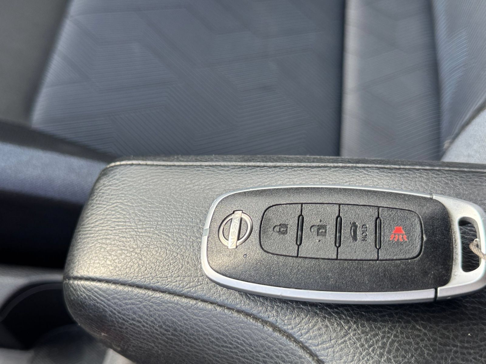Used 2025 Nissan Versa SV FWD image 20