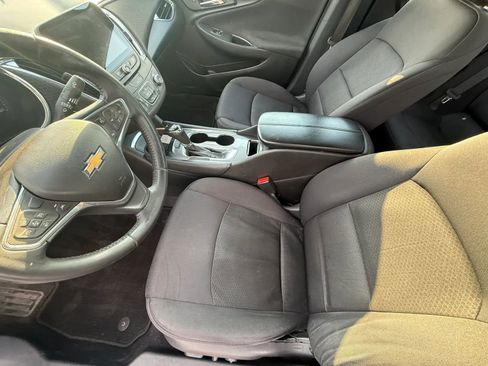 Used 2016 Chevrolet Malibu LT image 11