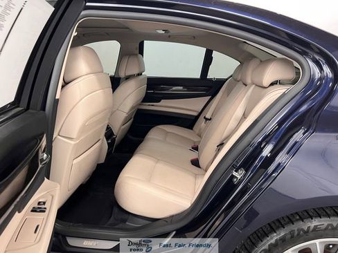 Used 2011 BMW 750i image 27