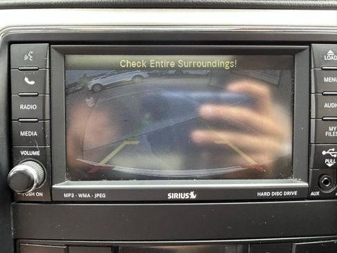 Used 2011 Jeep Grand Cherokee Overland AWD/4WD image 24